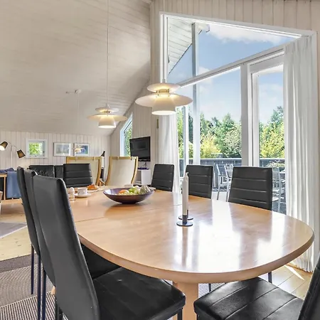 Holiday home Awesome In Vaeggerlose With Kitchen Boto By