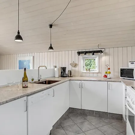 Awesome In Vaeggerlose With Kitchen Holiday home