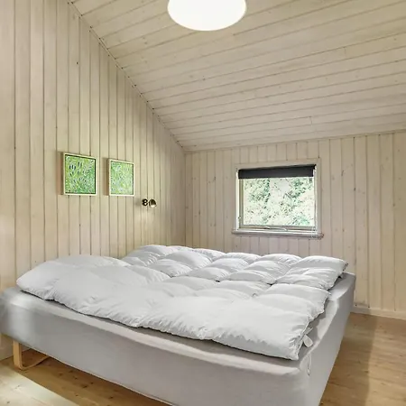 Holiday home Awesome In Vaeggerlose With Kitchen *