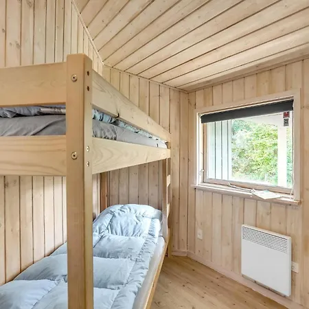Awesome In Vaeggerlose With Kitchen Holiday home