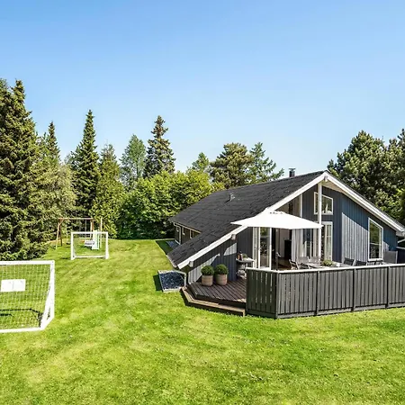 Awesome In Vaeggerlose With Kitchen